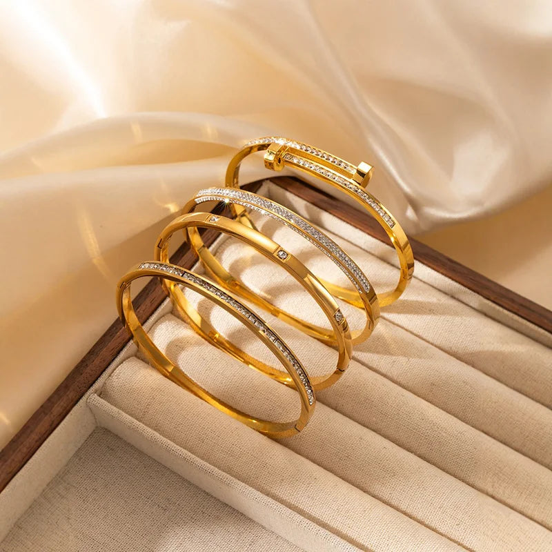 Fashionable Minimalist Nail Bracelet With Starry Sky Diamond Inlay Colorfast Versatile Stainless Steel Bracelet Vera Lux