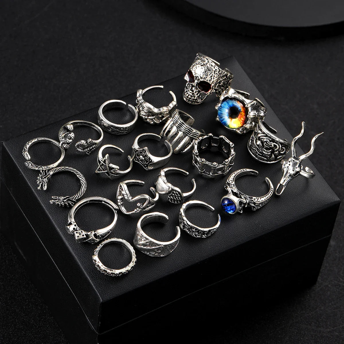 20Pcs/Set Retro Punk Gothic Rings for Women Men Silver Color Heart Evil Eyes Skull Snake Pentagram Rings Set Trendy Jewelry Gift Vera Lux