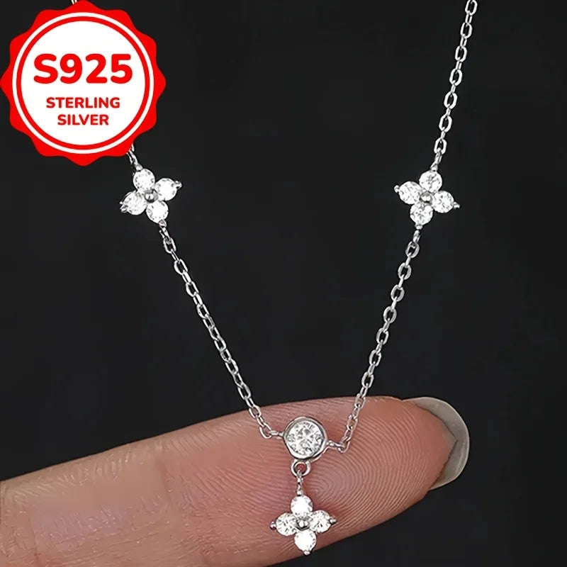 A S925 silver lucky four-leaf clover necklace, fashionable and elegant, perfect for Valentine's Day jewelry gifts Vera Lux
