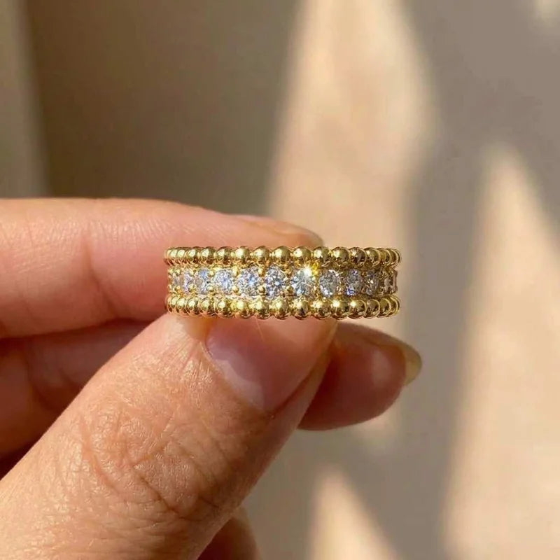 925 Sterling Silver Trendy Simple Rings for Lady Shiny Cubic Zirconia Exquisite Finger Accessories Charms Party Fine Jewelry Vera Lux
