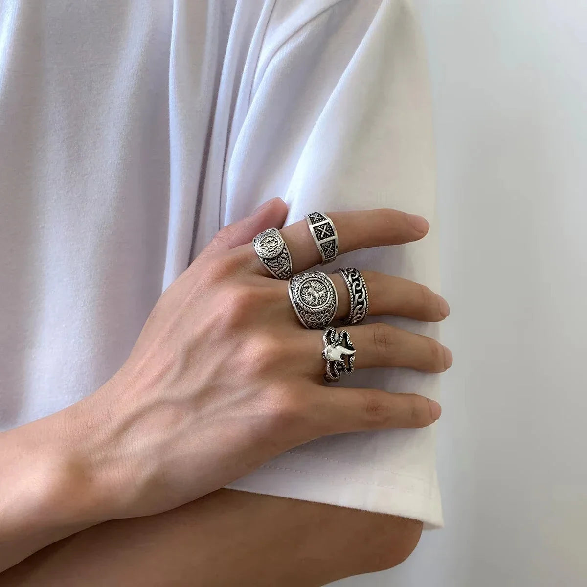 5Pcs/Set Goth Totem Horse Flame Antique Silver Color Rings for Men Unisex Punk Carved Knuckle Male Jewelry Accessories Steampunk Vera Lux