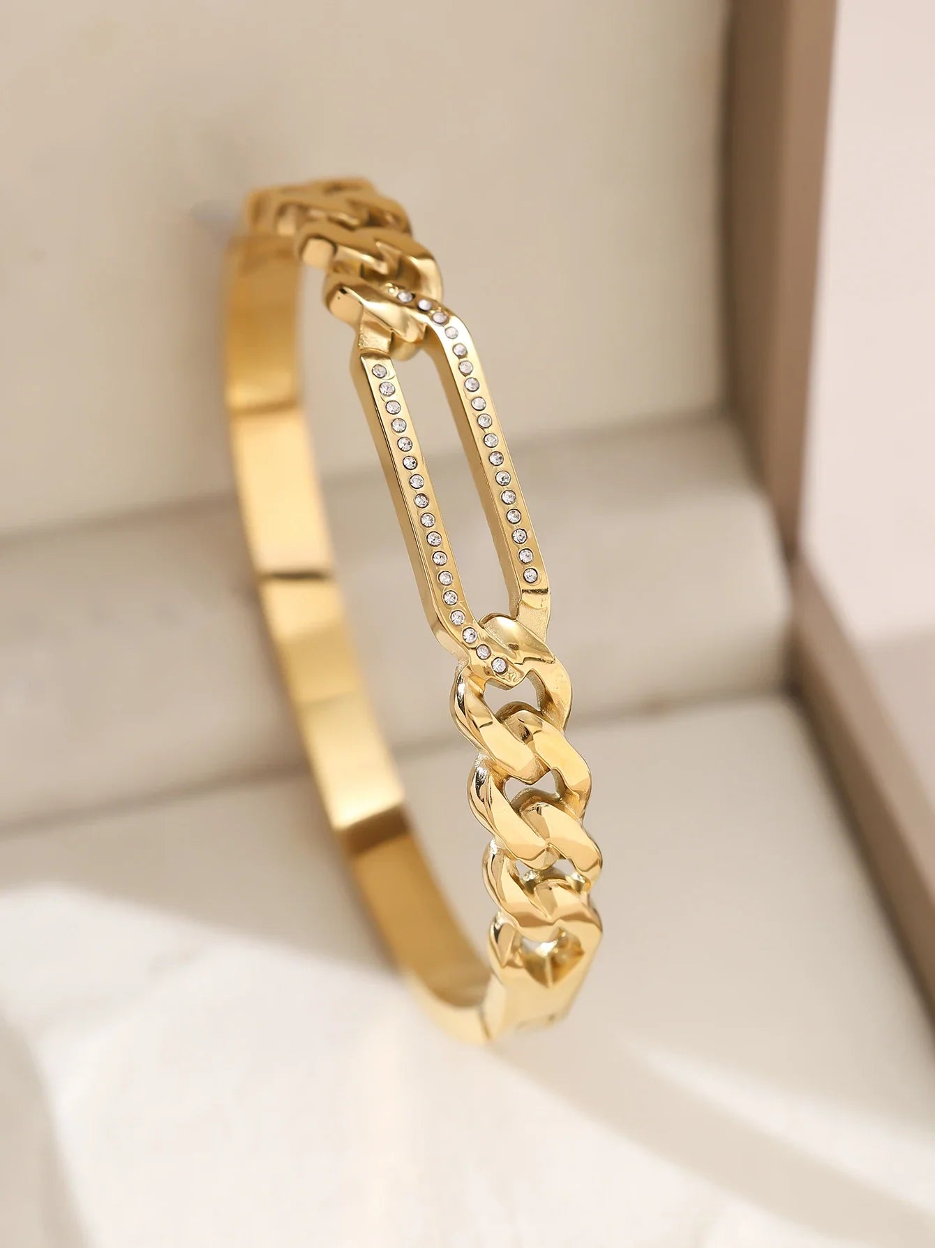 1pieces/set women's wedding jewelry party holiday Valentine's Day gift stainless steel bracelet plated with 18K gold bracelet Vera Lux