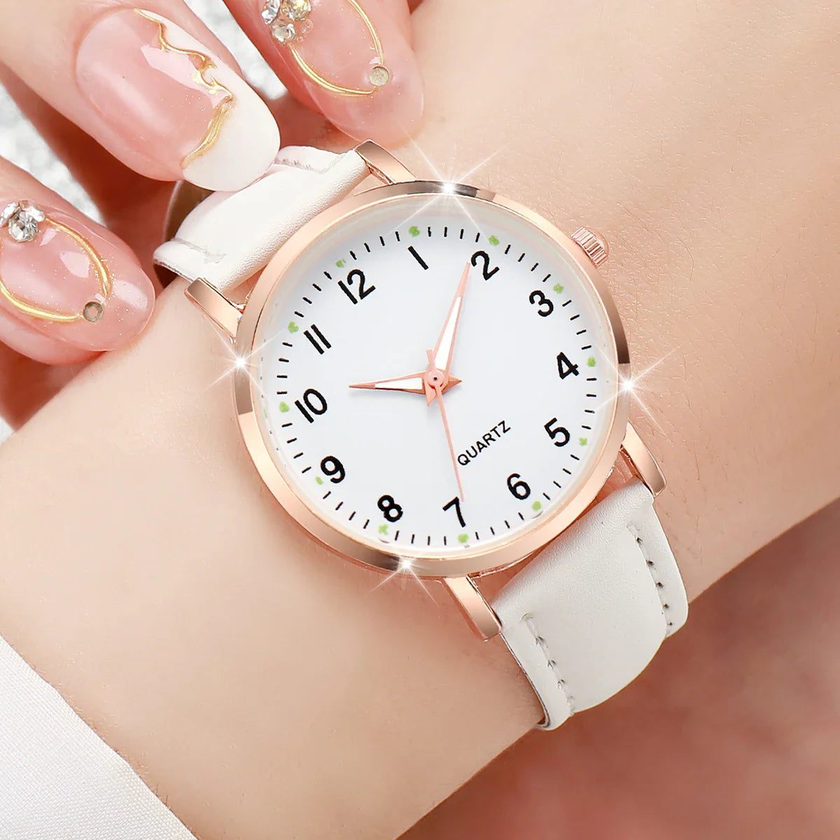 Fashion Women Watches Casual Arabic Dial Ladies Leather Band Quartz Watch Reloj Mujer Girls Clock Gift Vera Lux