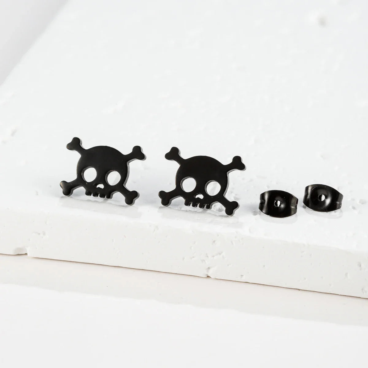 Horror Halloween Bat Spider Trendy Earrings Women 2024 Black Color Stainless Steel Ear Piercing Skull Punk Jewelry Party Gifts Vera Lux