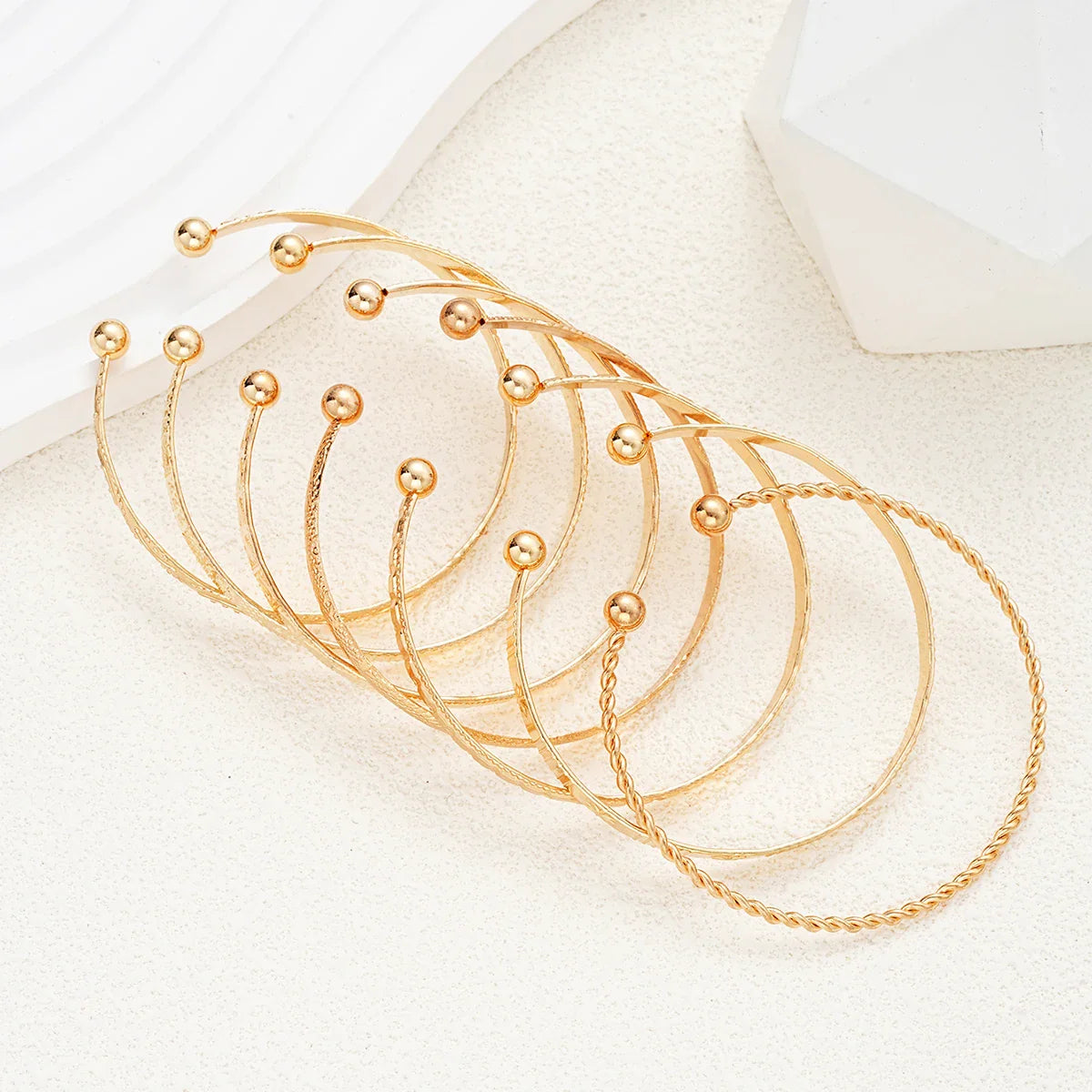 7 Pcs/Set Punk Gold Color Bracelets for Women Streetwear Goth Heart Prints Metal Design Open Bangle Fashion Jewelry Gifts 2024 Vera Lux