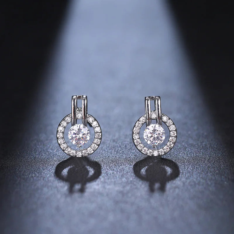 Exquisite Fashion Chic Round Zircon Earrings Casual Ins Assorted Niche High-grade Sense Selling Elegant Accessories Vera Lux
