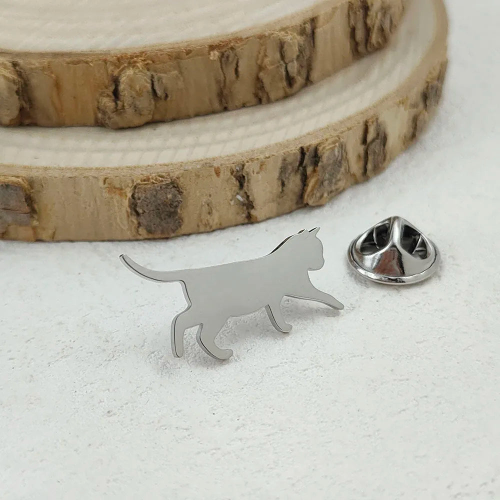 Creative walking cat gold plated stainless steel brooch, waterproof non-fading badge set, suit lapel pin, wedding party wearing Vera Lux