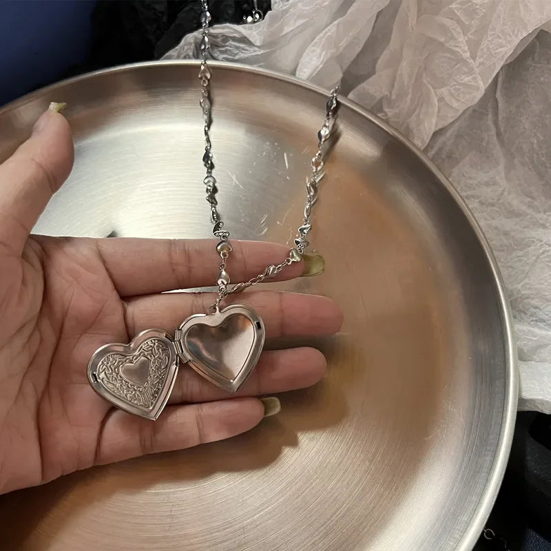 Forever Love Heart Shape Pendant Women Necklace Metal Heart Epoxy Resin Beads Charm Beaded Link Chain Girls Necklace Jewelry Vera Lux