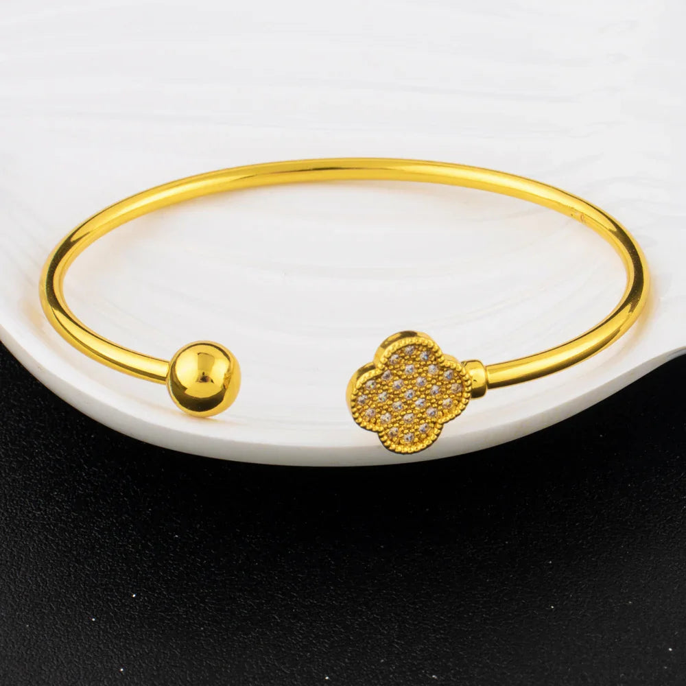 New Design Classic Luxury Stainless Steel Shiny Zircon Clover Bracelets Elegant Temperament For Women's Daily Wear Jewelry Gifts Vera Lux
