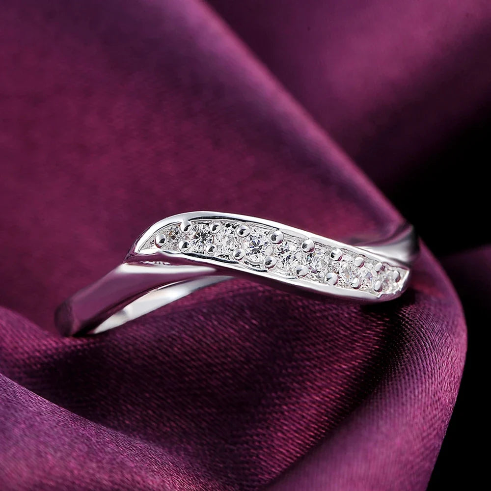 925 Sterling Silver Crystal Diamond Rings for Women Fashion Elegant Wedding Accessories Party Gifts Charms Fine Jewelry Vera Lux