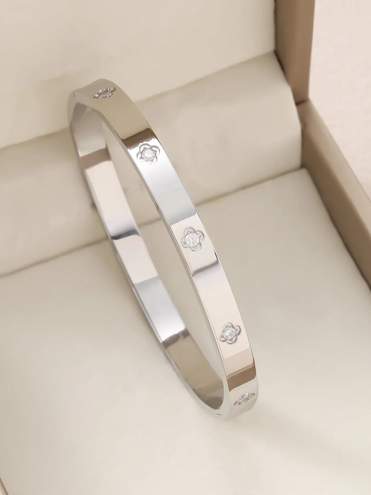 1pc 18K Gold Plated Stainless Steel Stackable Bracelet With Chain And Clover Design, Fashion Style For Women, Suitable For Casua Vera Lux