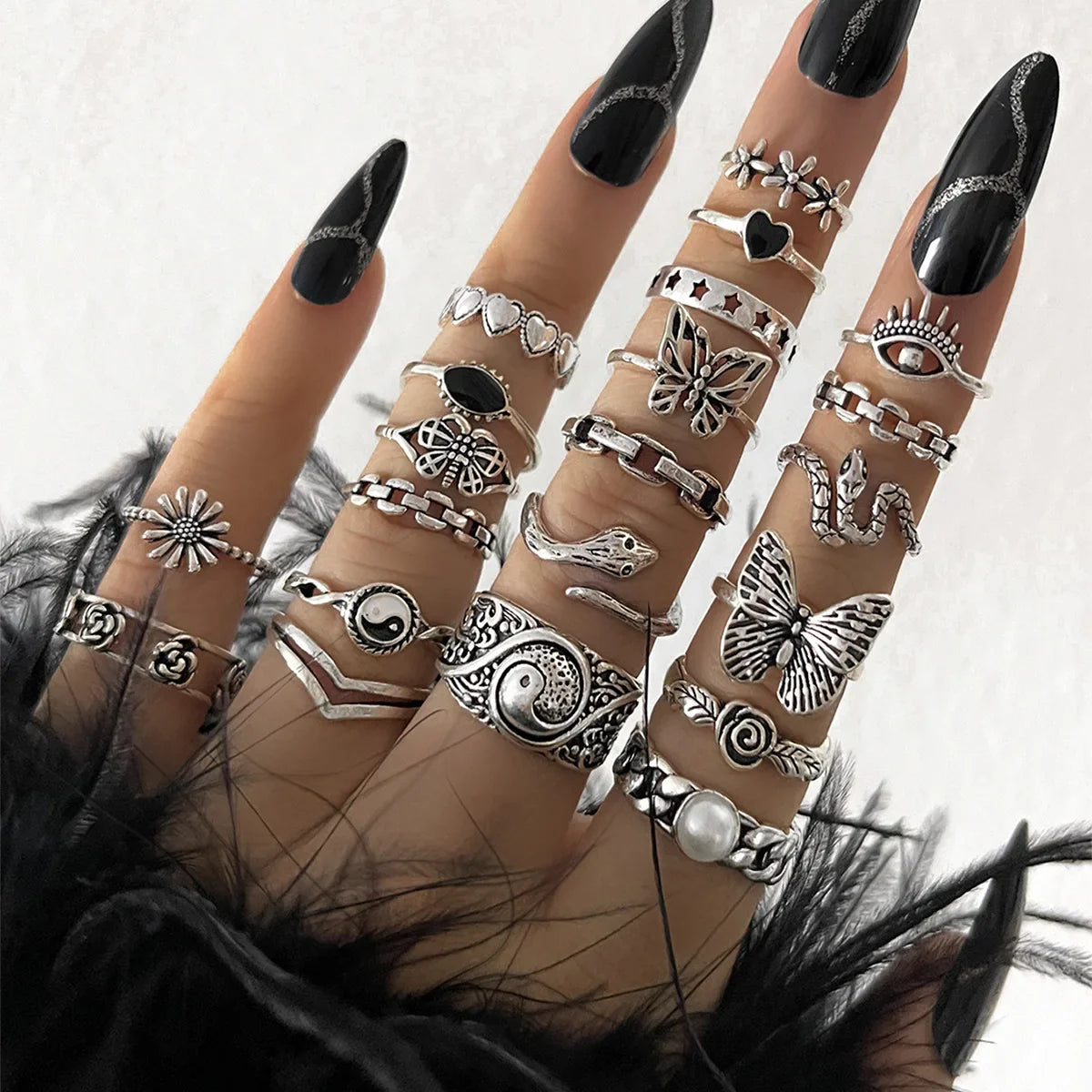 19 PCS Retro Punk Finger Ring Set For Women Vintage Heart Wing Star Gothic Ring Female Fashion Jewelry Accessories Vera Lux