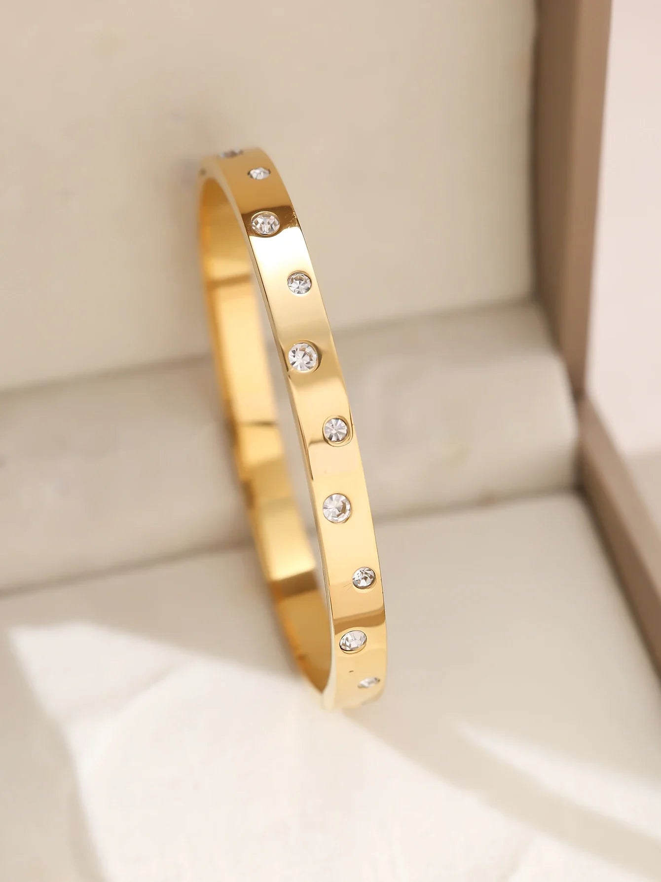 1pieces/set women's wedding jewelry party holiday Valentine's Day gift stainless steel bracelet plated with 18K gold bracelet Vera Lux