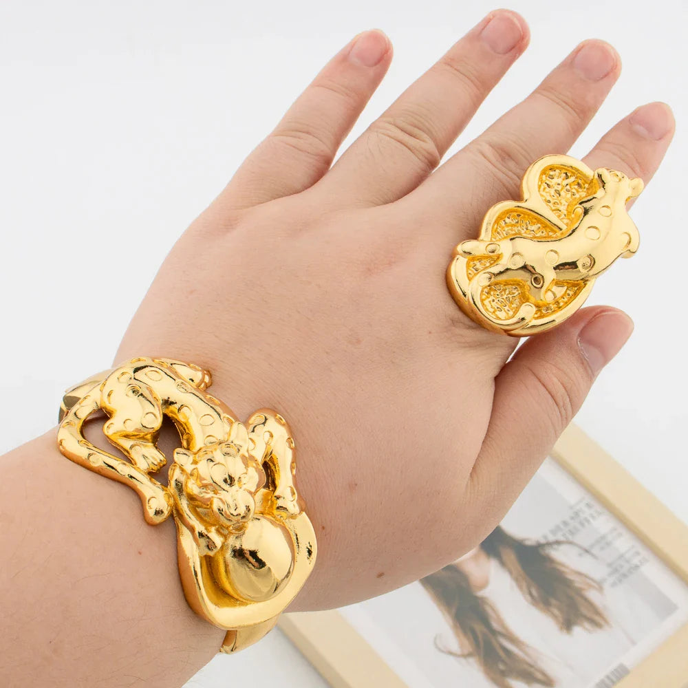 Gold Color Bangle with Ring Set Ladies Elegant Lovely Bow Design Hand Bracelet and Finger Ring Weddings Bride Bangle Jewelry Set Vera Lux