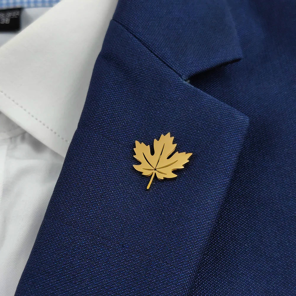 New maple leaf men's lapel pin, 316L stainless steel gold-plated badge, black brooch for suit accessories, gift for father Vera Lux