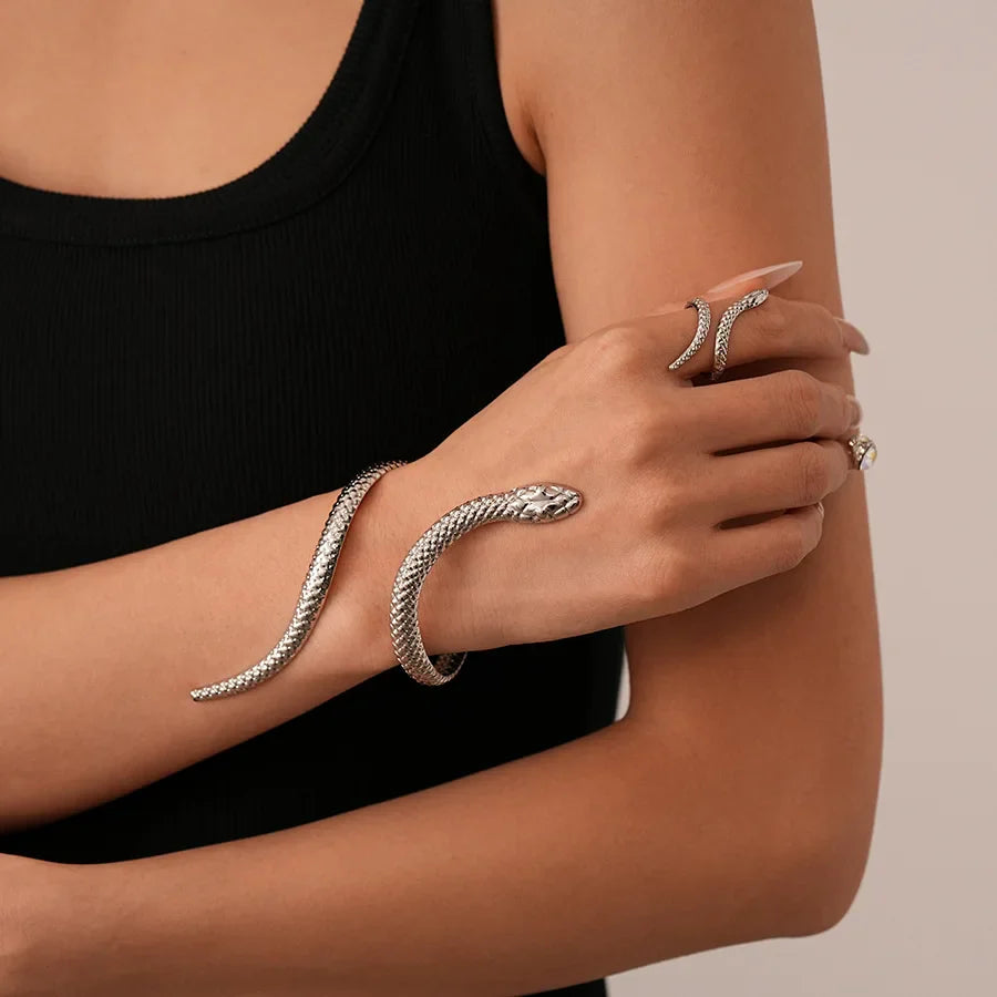 2025 New Arrival Snake Shaped Cuff Bracelet Ring Set for Women Exaggerated Metal Unique Design Bracelet Fashion Jewelry Set Vera Lux