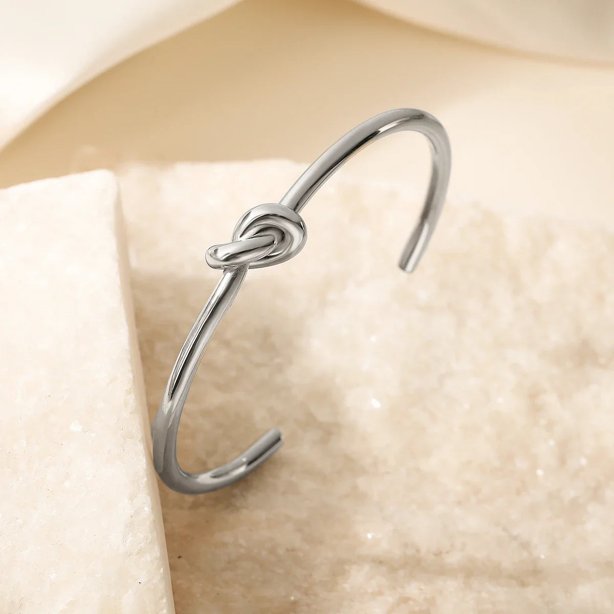 NEWBUY 2026 New Arrival Silver/Gold Color knot Design Bangles For Women Non-Fading Stainless Steel Jewelry Vera Lux