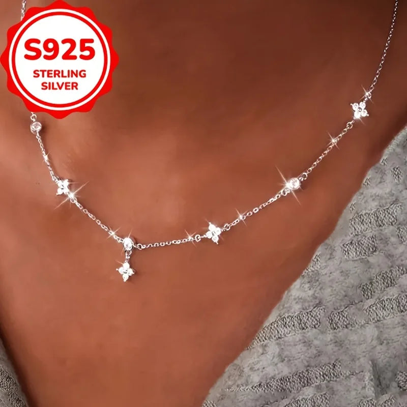 A S925 silver lucky four-leaf clover necklace, fashionable and elegant, perfect for Valentine's Day jewelry gifts Vera Lux