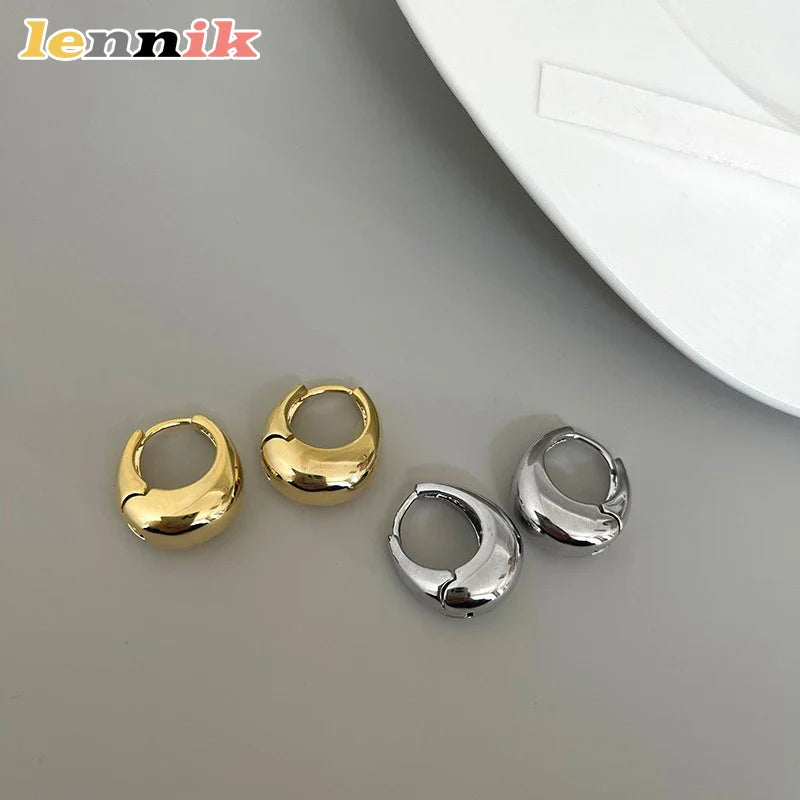 LENNIKOval Elegant Earrings, Women’s 3D Metal Design, Fit for Work/Casual Outfits, Flattering on All Faces, Perfect Gift Choice Vera Lux