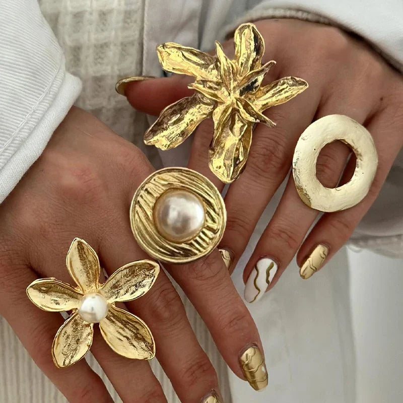 4 Pcs Exaggerated Gold Color Ring Set for Women 2025 Personality Metal Punk Party Big Flower Finger Ring Jewelry Accessories Vera Lux