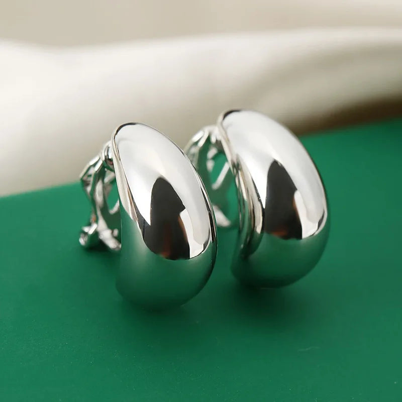 New French Light Luxury Droplet Shaped Ear Clip with No Ear Holes, High Grade, Simple and Smooth Female Earrings Accessories Vera Lux