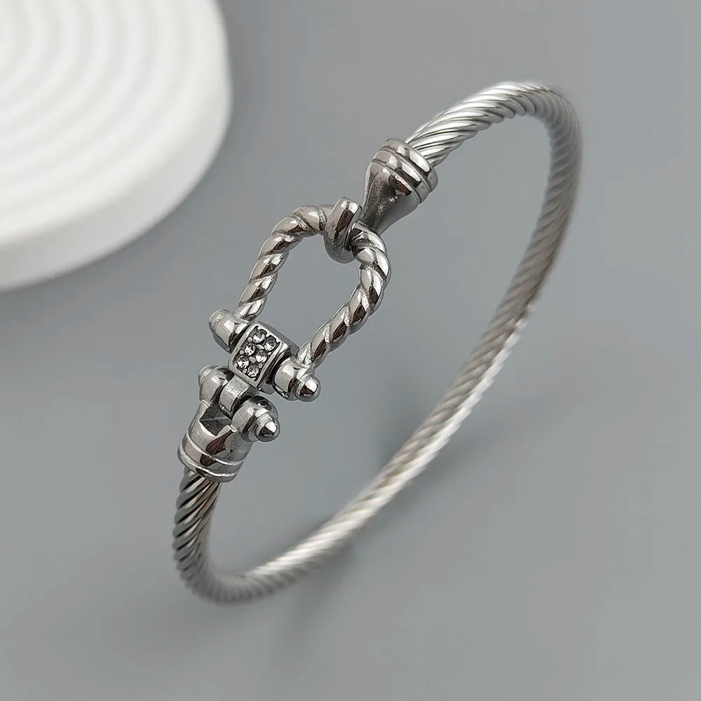 New steel wire button pattern horseshoe gold-plated stainless steel bracelet 18K, high quality waterproof couple bracelet, wife Vera Lux
