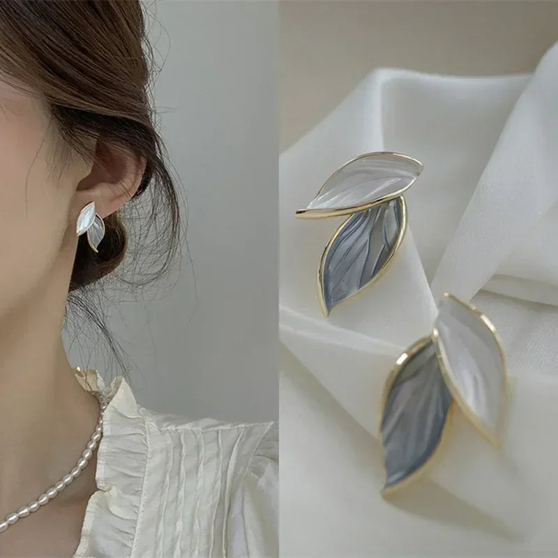 LATS New Korean Arrival Metal Trendy Fresh Lovely Sweet Grey Leaf Stud Earrings for Women 2024 Fashion Jewelry Gifts Vera Lux