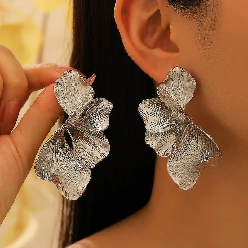 Exaggerated Ginkgo Leaf Stud Earrings for Women Trendy Unique Minimalist Alloy Design Earring Fashion Jewelry Vera Lux