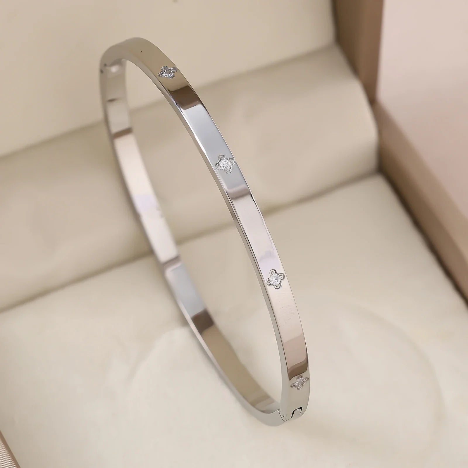 1pc 18K Gold Plated Stainless Steel Stackable Bracelet With Chain And Clover Design, Fashion Style For Women, Suitable For Casua Vera Lux