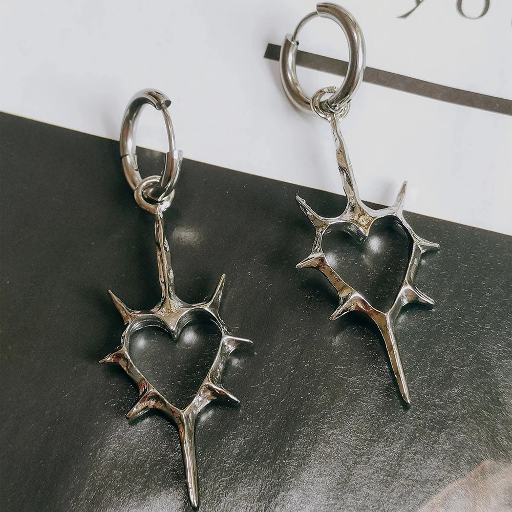 2pcs Punk Rock Hollow Thorns Love Heart Pendant Hoop Earrings for Women Men, Lover Fashion Cool Rivets Spike Earings Jewelry Vera Lux