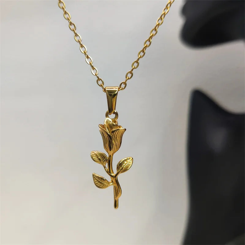 Vintage Summer Accessories Stainless Steel Pendant Necklaces Women's Jewelry Rose Pendant Necklace Charms Vera Lux