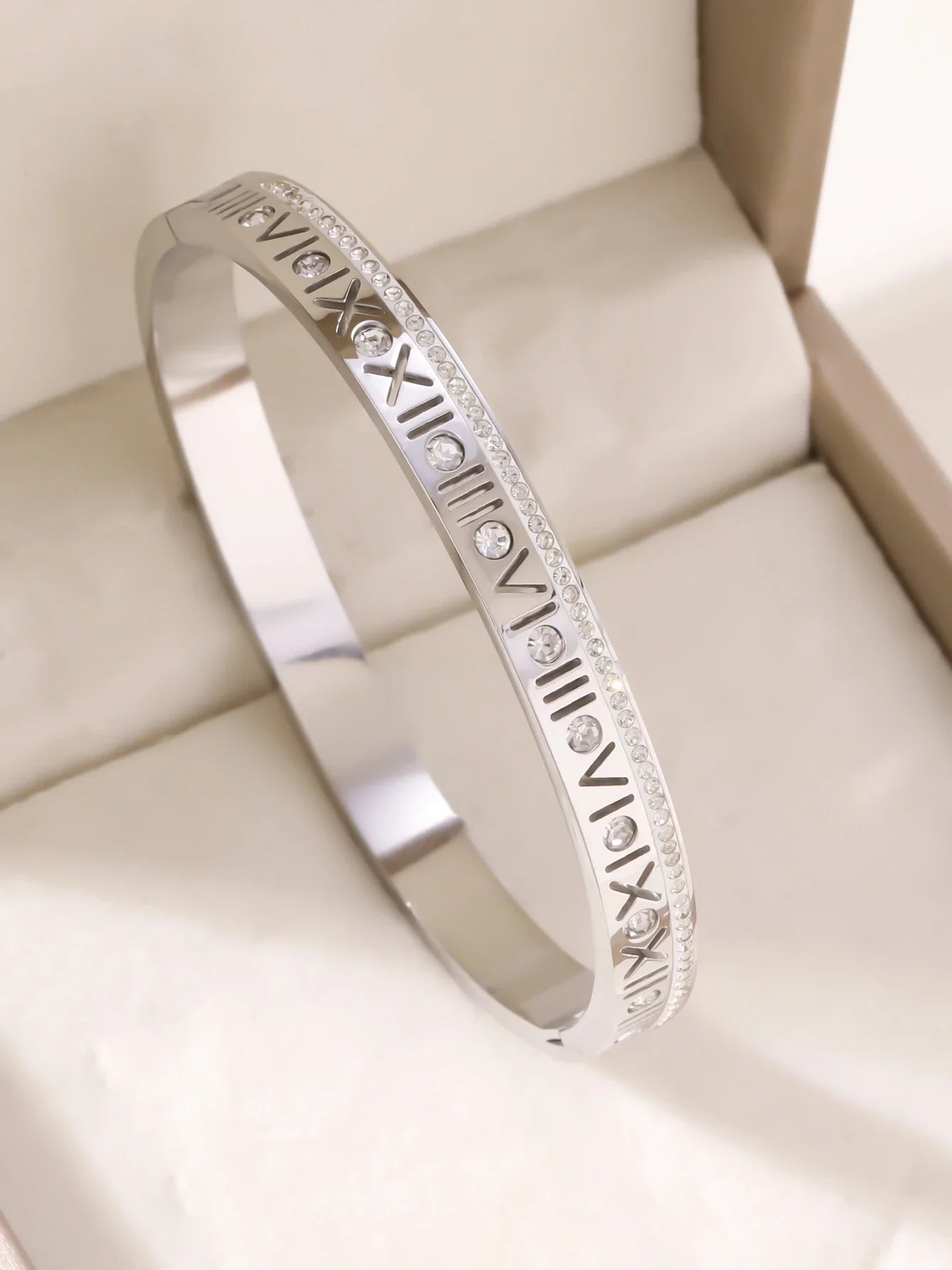 1pieces/set women's wedding jewelry party holiday Valentine's Day gift stainless steel bracelet plated with 18K gold bracelet Vera Lux