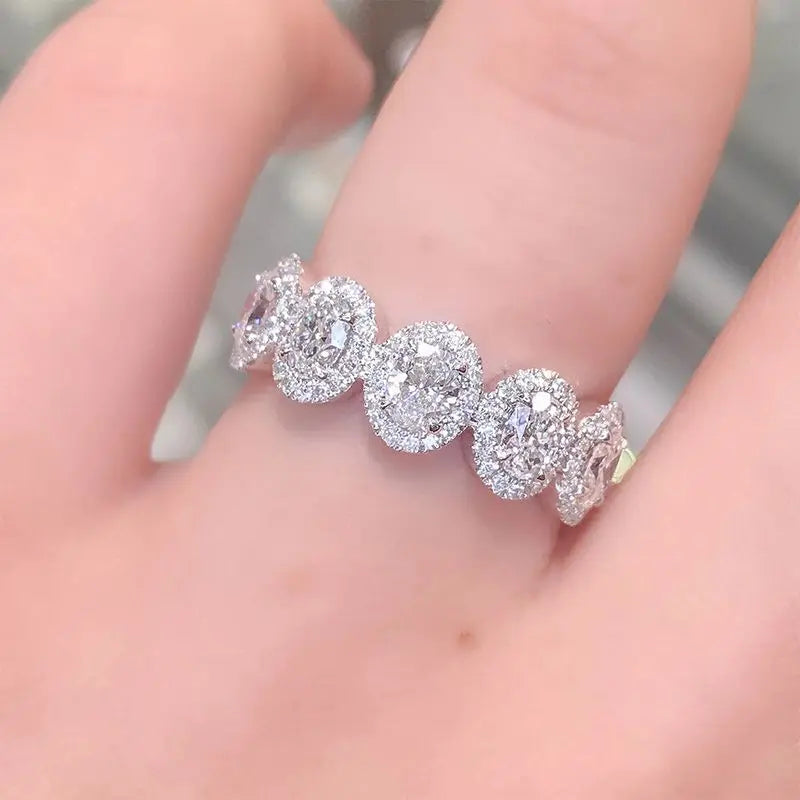 925 Sterling Silve Chic Female Rings Luxury Paved Oval Cubic Zirconia Sweet Women Finger Accessories for Party Fashion Jewelry Vera Lux