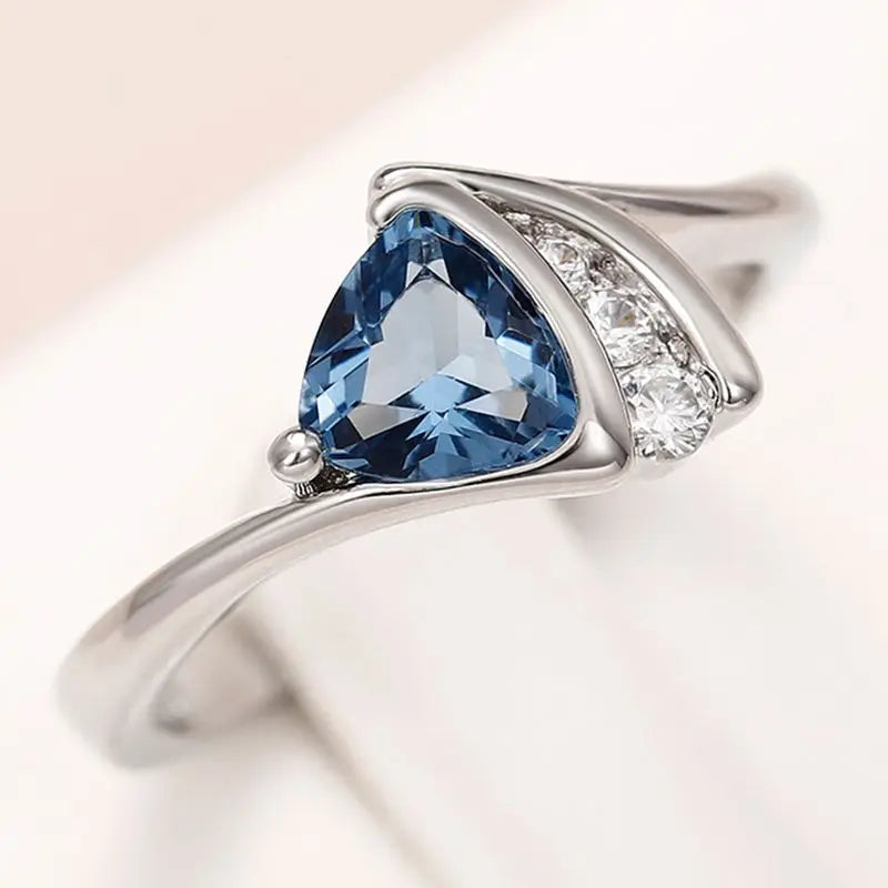 925 Sterling Silver Temperament Design Cubic Zircon Blue Triangle Rings for Women Engagement Wedding Rings Fashion Jewelry Vera Lux