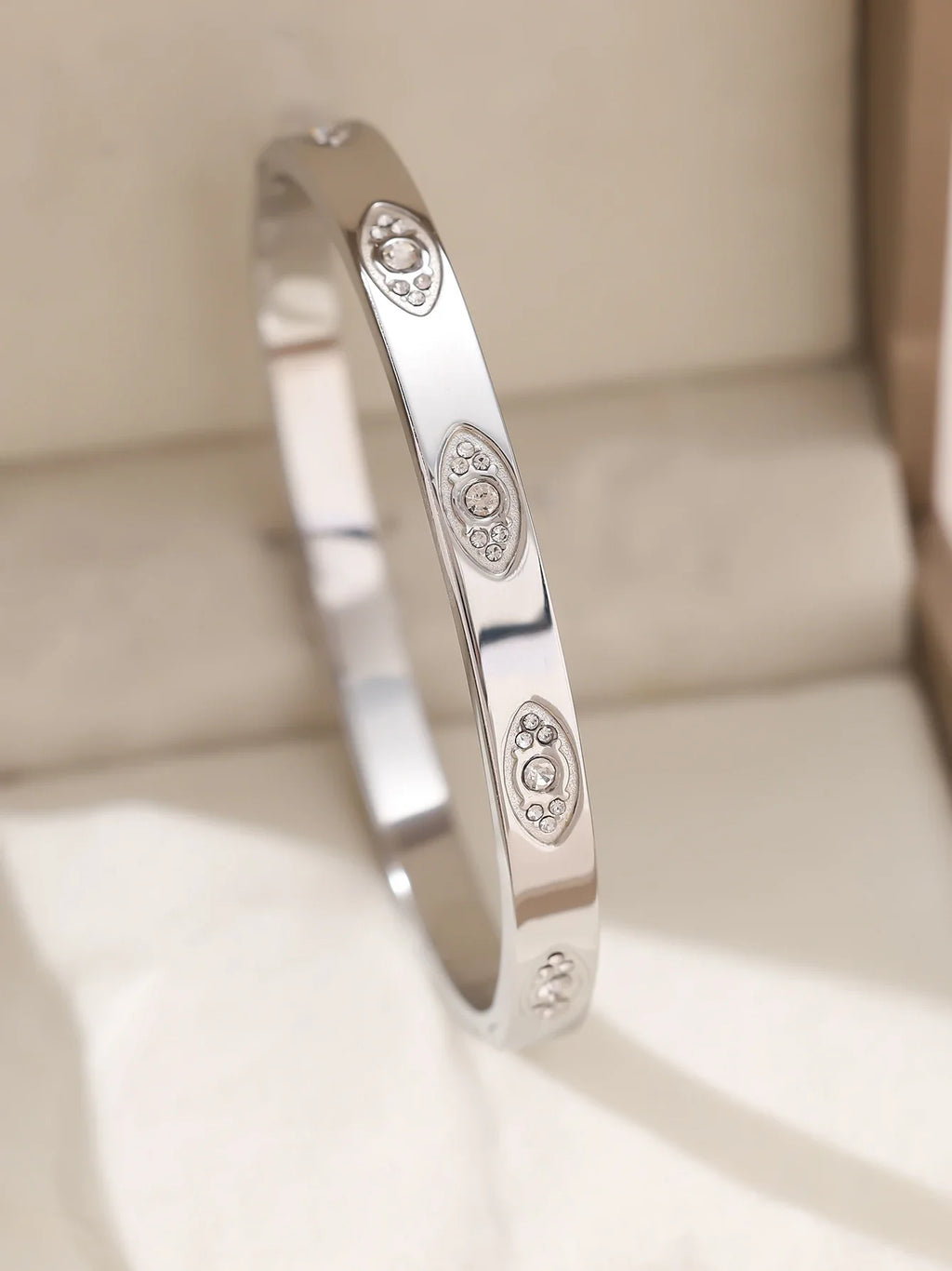1pieces/set women's wedding jewelry party holiday Valentine's Day gift stainless steel bracelet plated with 18K gold bracelet Vera Lux