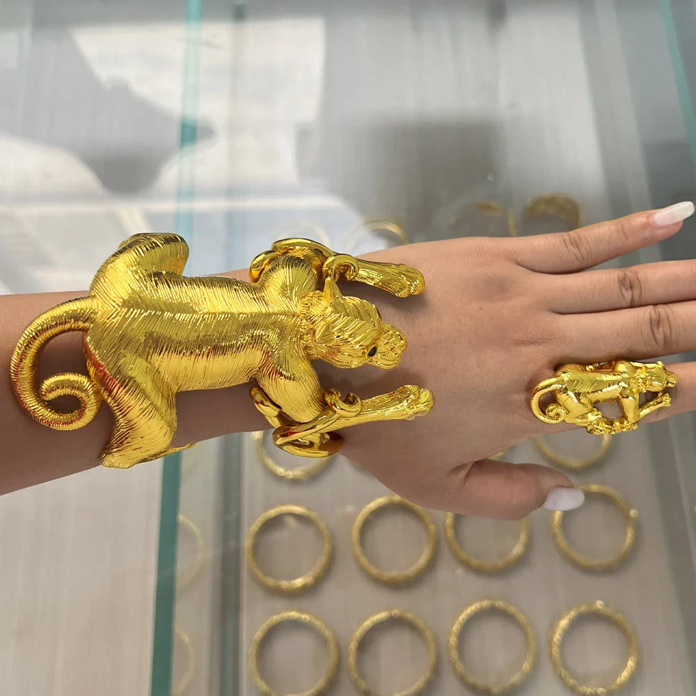 Exaggerate Leopard Bangle with Ring Jewelry Set for Women Dubai Gold Color Cuff Bangle Cocktail Ring 2Pcs Set for Weddings Gifts Vera Lux