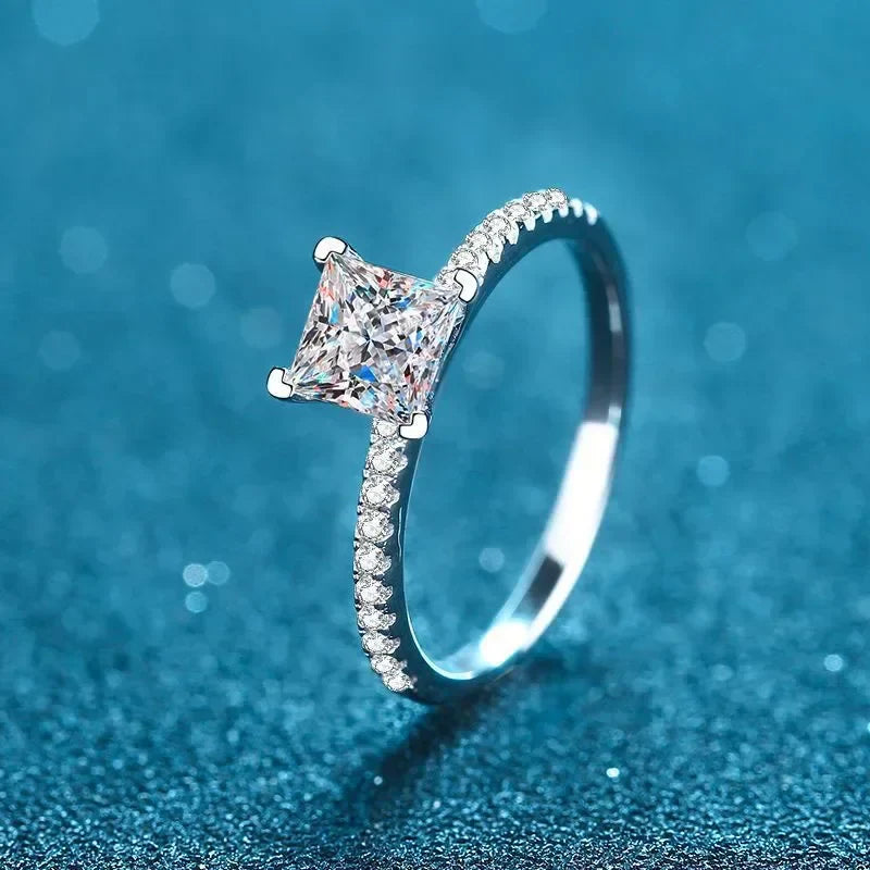 NeeTim 1ct 2ct Princess Moissanite Engagement Ring for Women D VVS1 Diamond Proposal Bridal Rings Sterling Silver Wedding Band Vera Lux