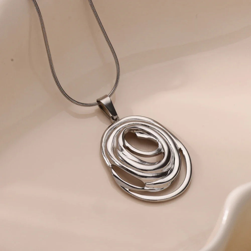 Hollow Geometric Oval Necklaces For Women Stainless Steel Gold Color Oval Pendant Necklace Party Christmas Jewelry Gift Femme Vera Lux