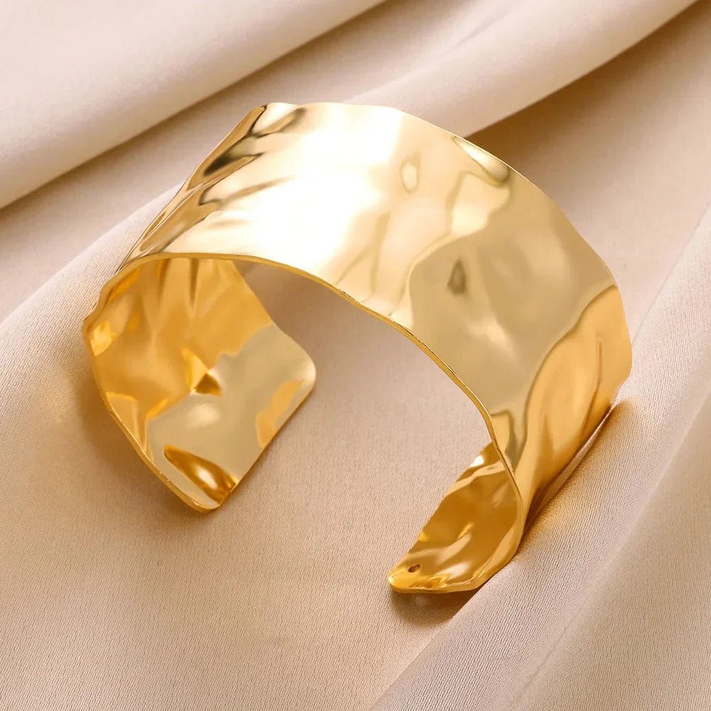 Exquisite Classic Bump Pattern Openning Bangles Bracelet For Women Cuff Bracelet Gold Color Stainless Steel Hand Ornament Gift Vera Lux