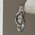 Hot Sale Fashion Watch for Women Mid Ancient Style Oval Dial Small Gold Watch Adjustable Steel Strap Quartz Wristwatch Wholesale Vera Lux