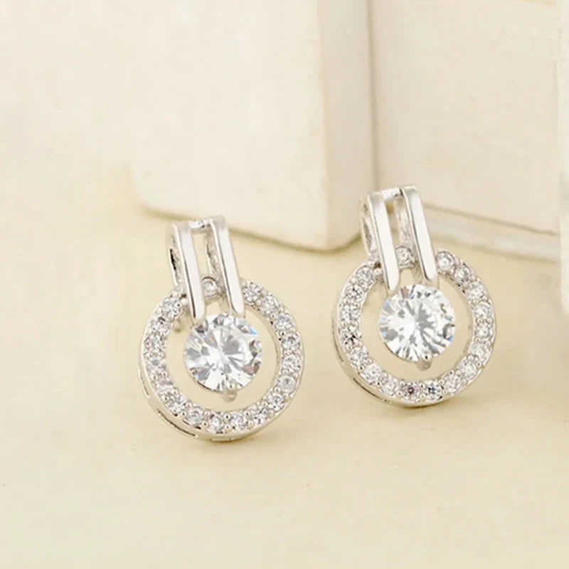 Exquisite Fashion Chic Round Zircon Earrings Casual Ins Assorted Niche High-grade Sense Selling Elegant Accessories Vera Lux