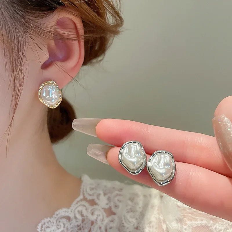 Irregular Baroque Pleated Imitation Pearl Stud Earrings For Women French Retro Temperament Earrings Gentle Jewelry Accessories Vera Lux