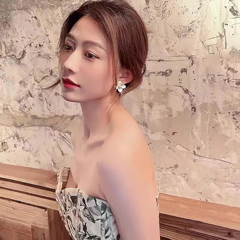 Fashion Korean Women Retro Drip Glaze Red Flower Earrings Women for Delicate Earrings Luxury Couple Engagement Jewelry Gift Vera Lux