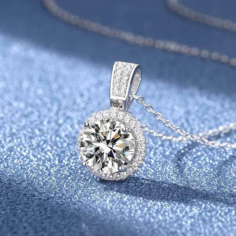 NeeTim 2Carat Moissanite Necklace For Women 100% Sterling S925 Silver With White Gold Plated Lab Diamond Jewelry Wedding Pendant Vera Lux