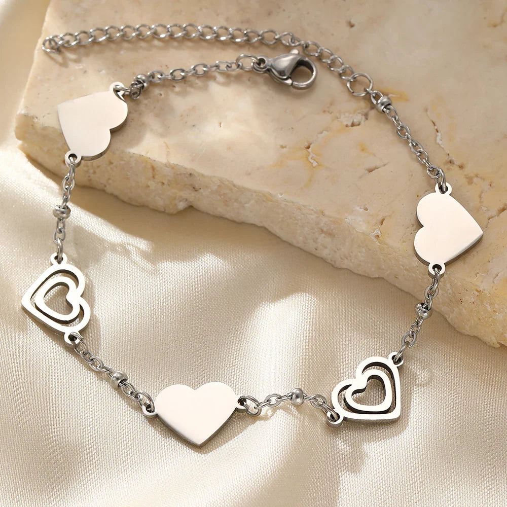 Stainless Steel Bracelets Fresh Double Heart Design Openwork Carving Noble Bracelets For Women Jewelry  Luxuries Banquet Gifts Vera Lux