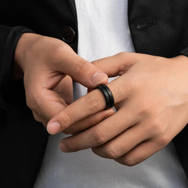 1pcs Men's Electroplated Black Ring Trendy Minimalist West Coast Hip-hop Punk Style Black Knight Ring Rotatable Design Ring Vera Lux