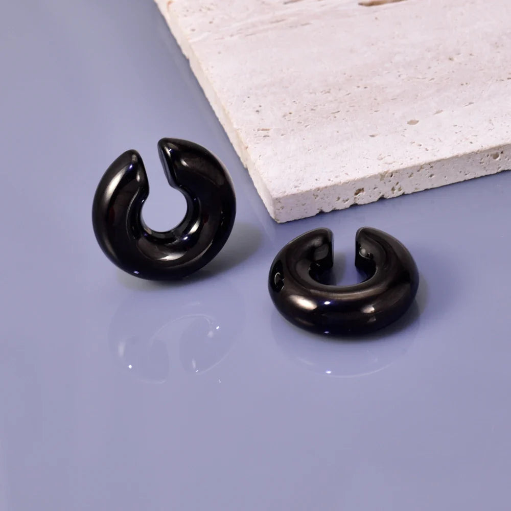 02 INS net red with stainless steel thick round tube hollow ear ring ear clip accessories wholesale Vera Lux