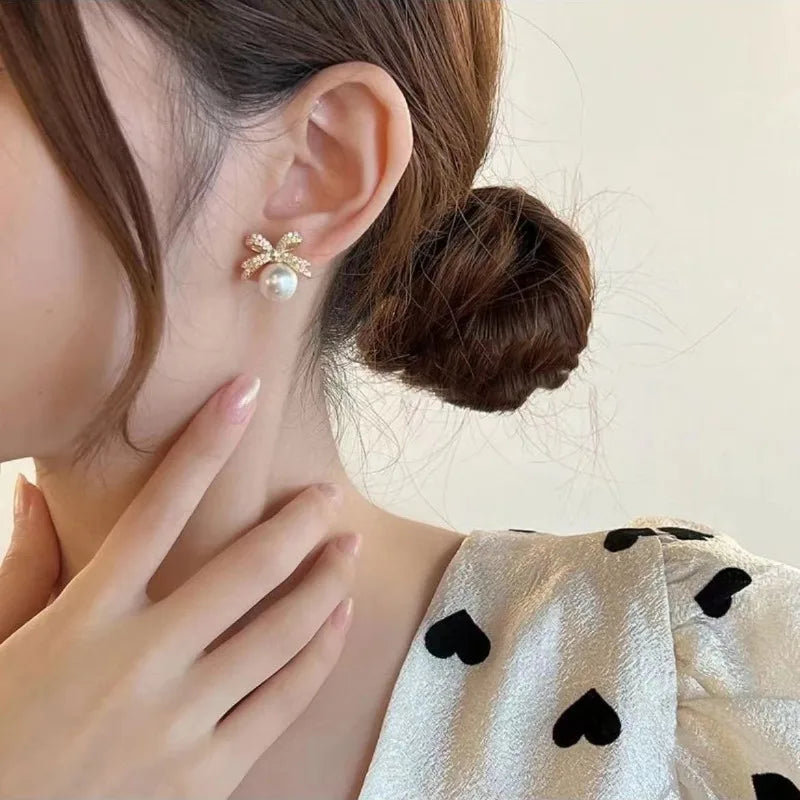 French Sweet Personality Pearl Simple And Small Design Sense Full Of Drill Bow Delicate All-matching Earwear Female Vera Lux