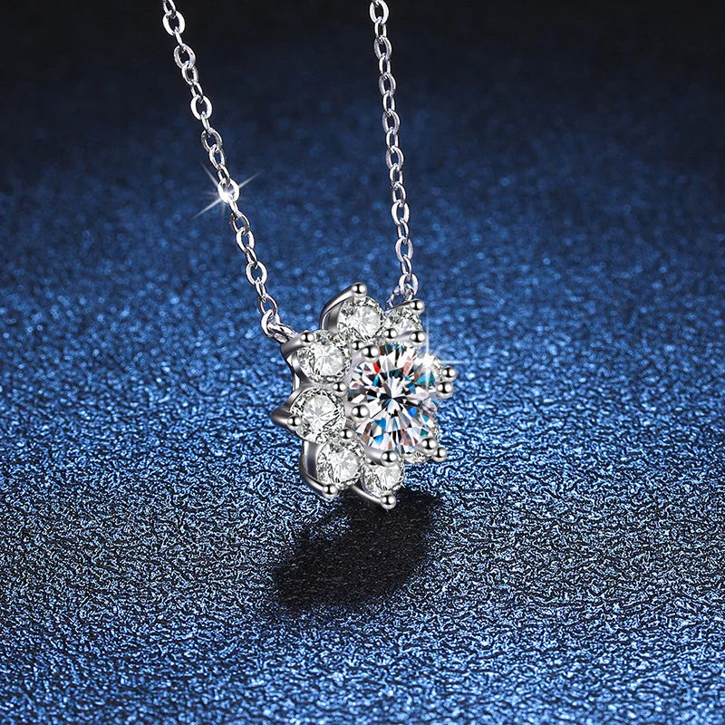 NeeTim 1CT Moissanite Diamond Necklace For Woman Pendant 925 Silver Plated with White Gold Chains Party Bridal Fine Jewelry Gift Vera Lux