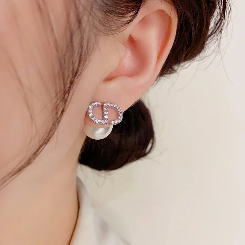Plated Silver Needle Zircon Letter Pearl Earrings French Luxury Sensation High-End Jewelry Women's Earring Accessor Vera Lux